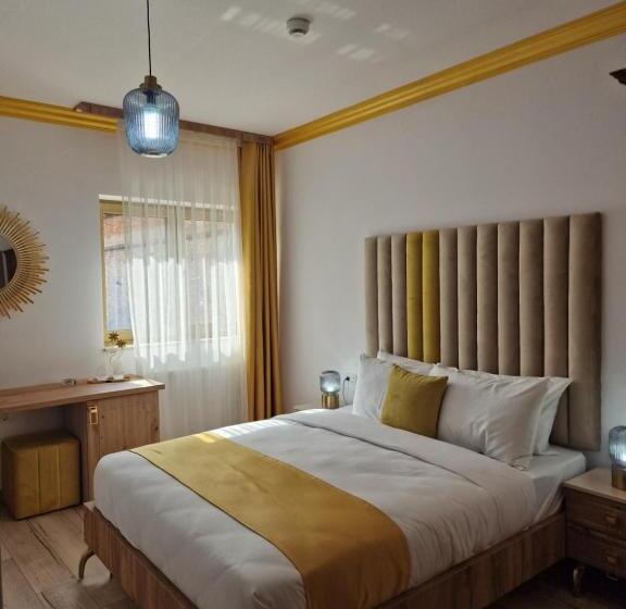 هتل Colt De Rai Deluxe & Spa