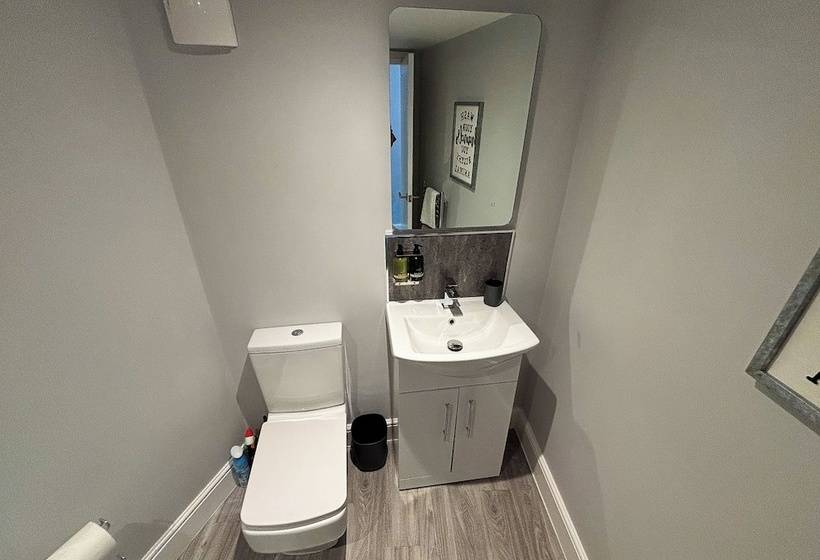 カプセルホテル Lymm Living