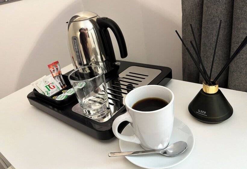 カプセルホテル Lymm Living