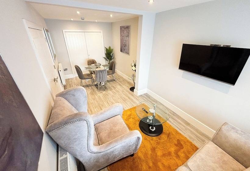 カプセルホテル Lymm Living