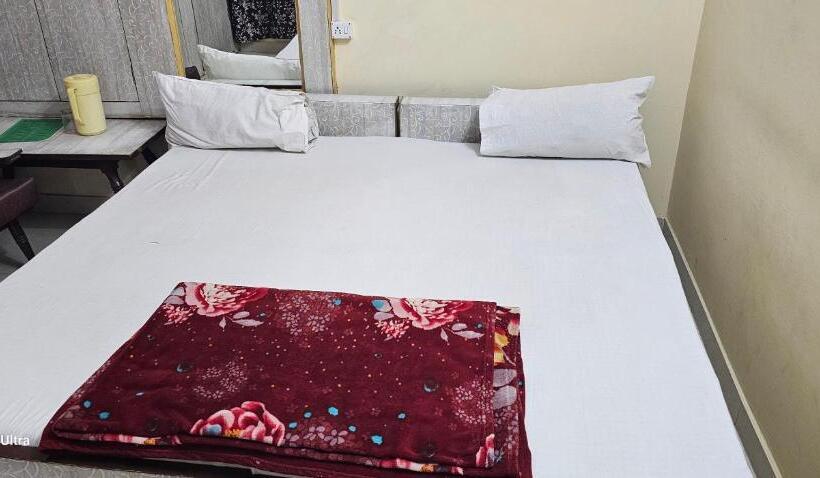 בית מלון כפרי Dinesh