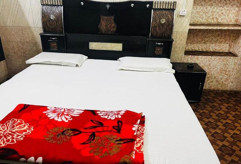 בית מלון כפרי Dinesh