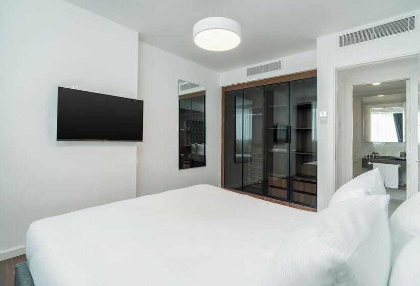 Grand Sapphire Resort & Casino