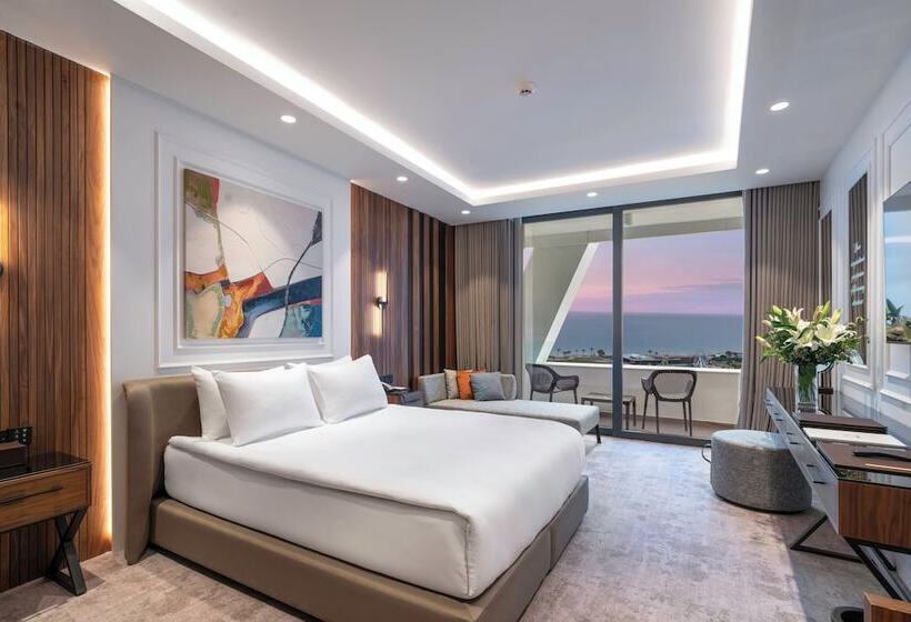 Grand Sapphire Resort & Casino