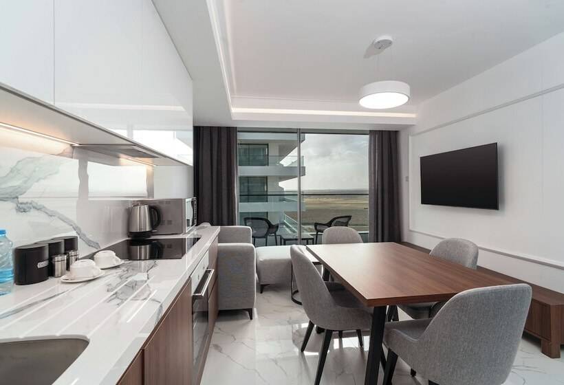 Grand Sapphire Resort & Casino