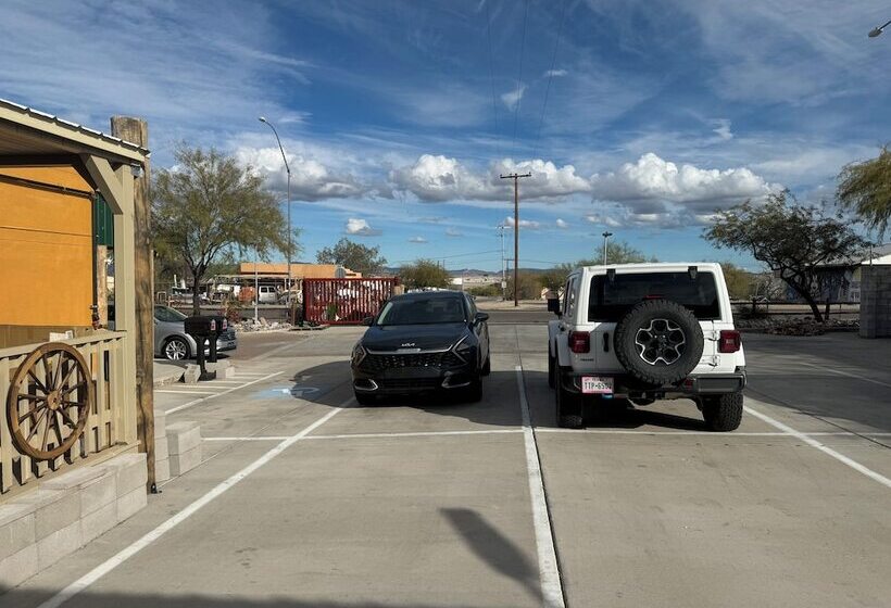 فندق على الطريق Zee Garden