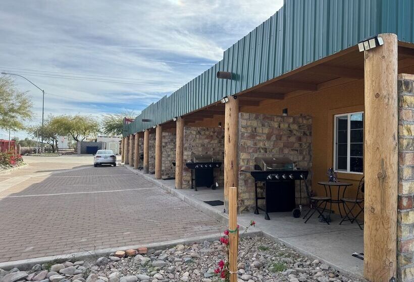 فندق على الطريق Zee Garden