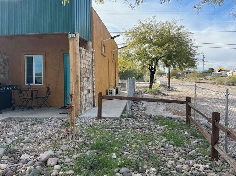 فندق على الطريق Zee Garden