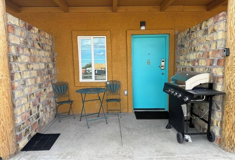 فندق على الطريق Zee Garden