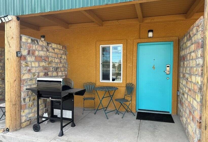 فندق على الطريق Zee Garden