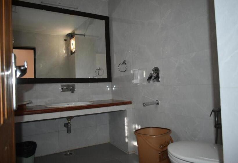 New Hotel Snow Crest