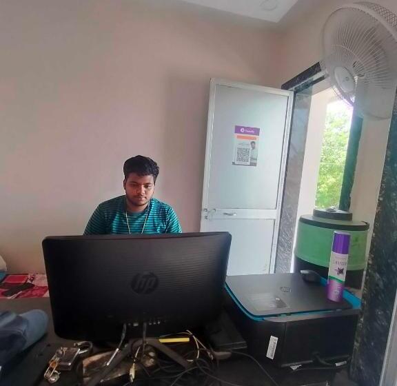 Oyo 81285 Hotel Chanda