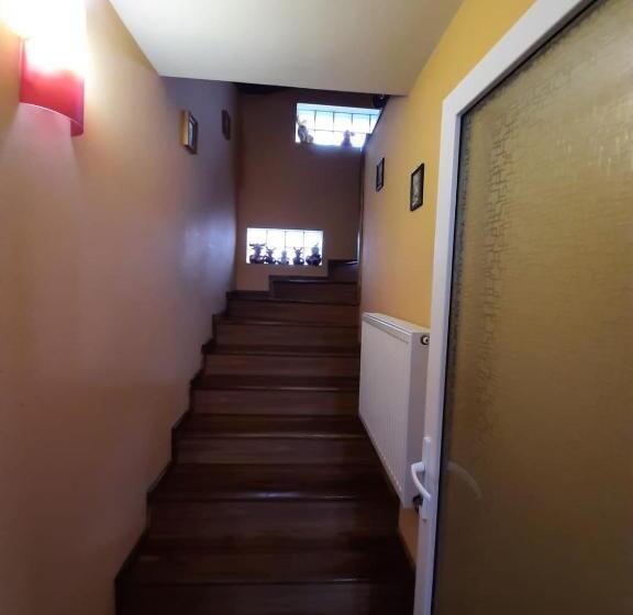 بنسيون Casa Iris Slanic