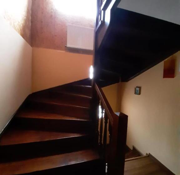 بنسيون Casa Iris Slanic