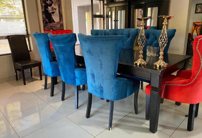 بنسيون Zest Boutique Manor