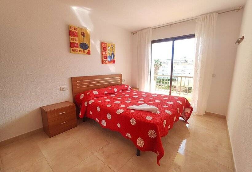 Apartamentos Kronos 3000