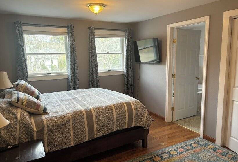 مبيت وإفطار Christmas Cove Inn