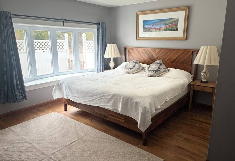 مبيت وإفطار Christmas Cove Inn