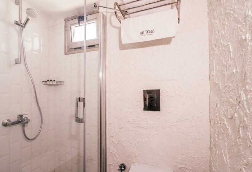 مبيت وإفطار Sun Paradise