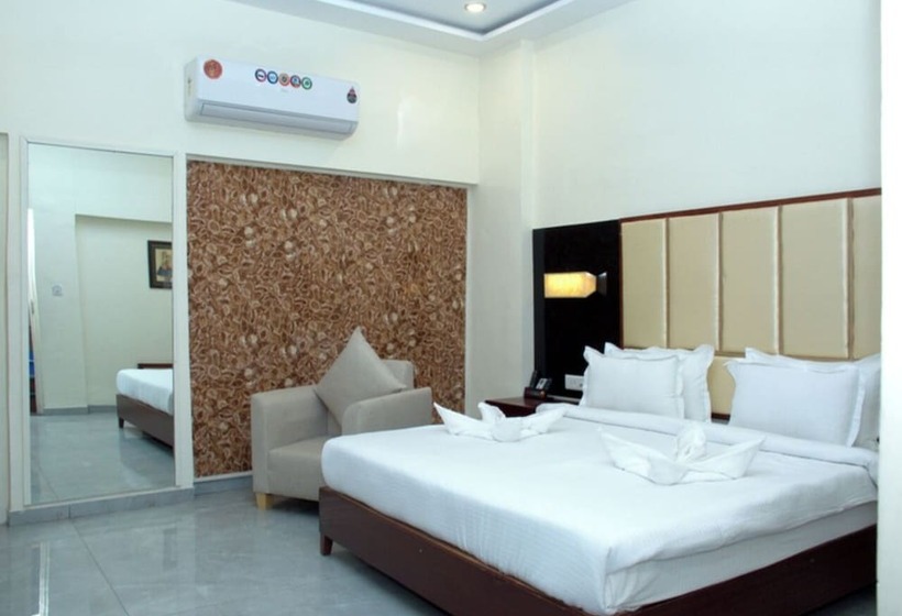 فندق One Earth Santu Eco Resort