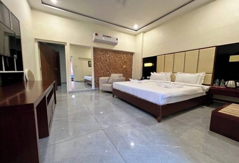 فندق One Earth Santu Eco Resort