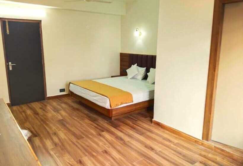 Отель The Bassu S Gangtok