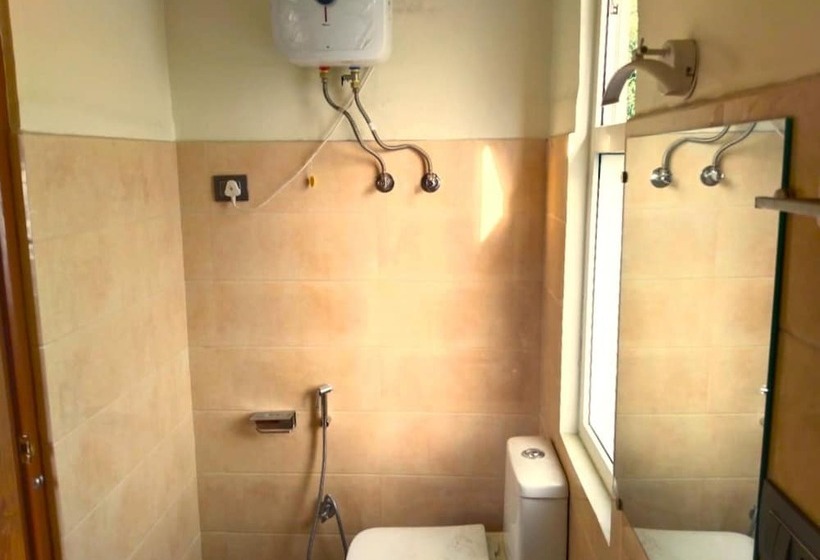 Отель The Bassu S Gangtok