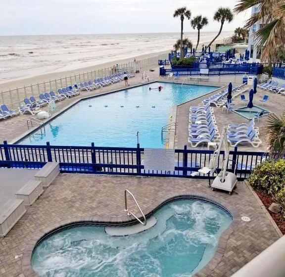 Islander Beach Resort