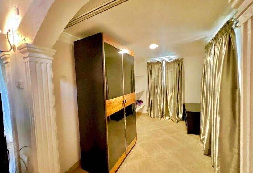 ペンション Wenzi Luxury Homes