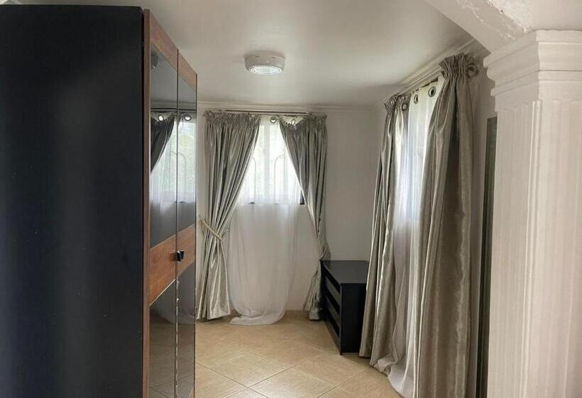 ペンション Wenzi Luxury Homes