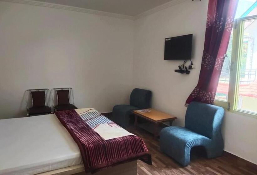 Goroomgo Hotel Dolphin Dalhousie