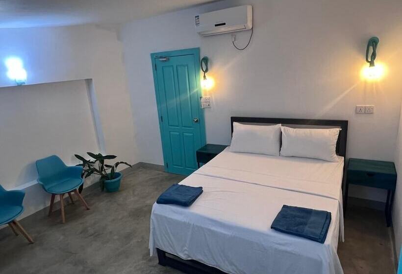 Hello Airport Hotel, Katunayaka