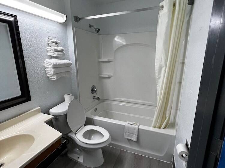 בית מלון כפרי Conn Brown Harbour Inn