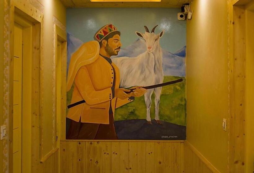 酒店 Goroomgo Ghar Bar Boutique Stay Himachal Pradesh   Luxury Room & Mountain View