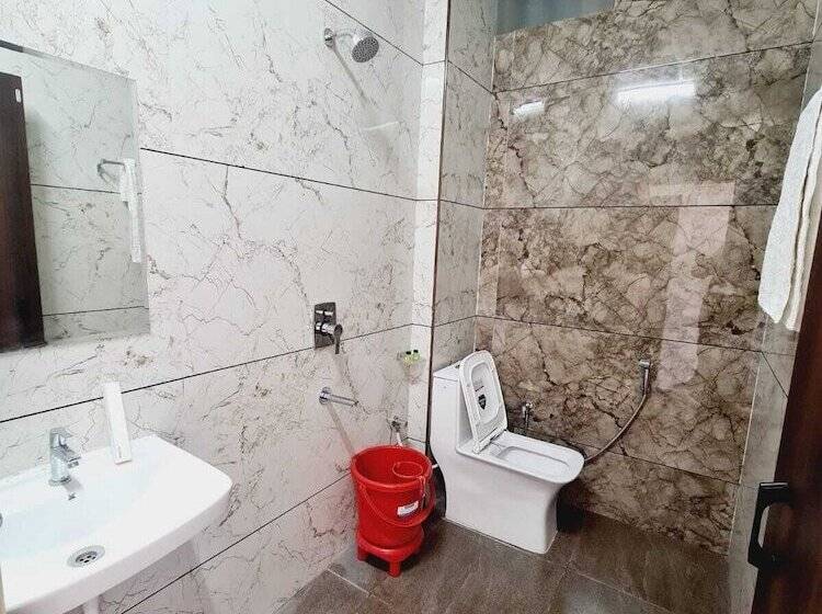 בית מלון כפרי Kaanjee