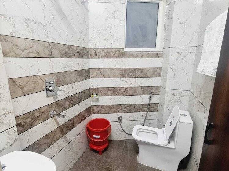 בית מלון כפרי Kaanjee