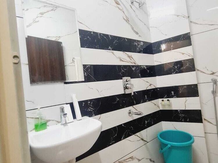 בית מלון כפרי Kaanjee