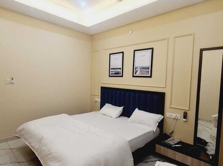 בית מלון כפרי Kaanjee