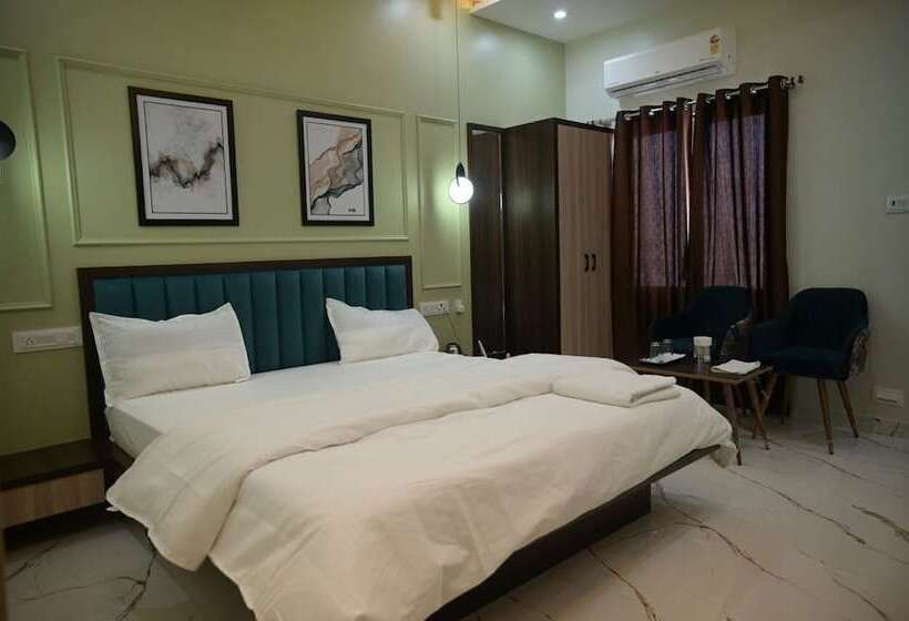 בית מלון כפרי Kaanjee