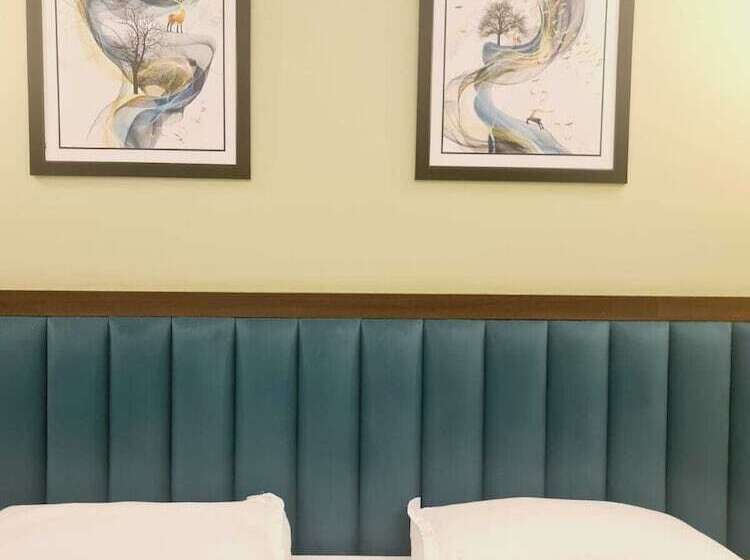 בית מלון כפרי Kaanjee