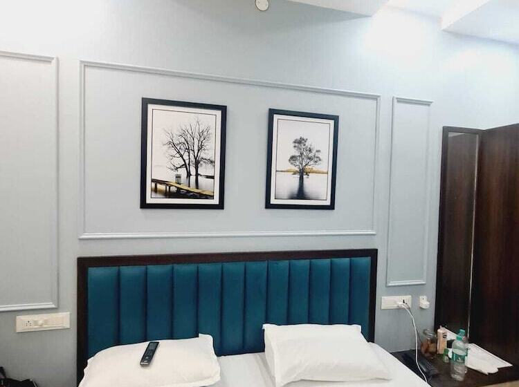 בית מלון כפרי Kaanjee