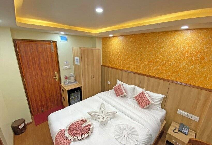 فندق Lumbini Airport