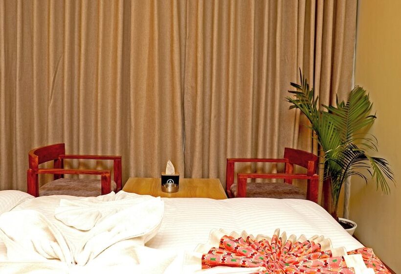 فندق Lumbini Airport