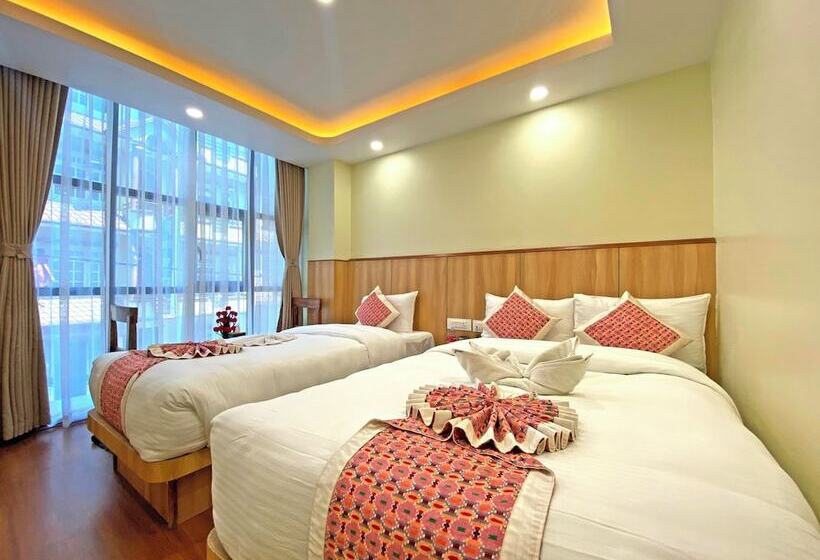 فندق Lumbini Airport