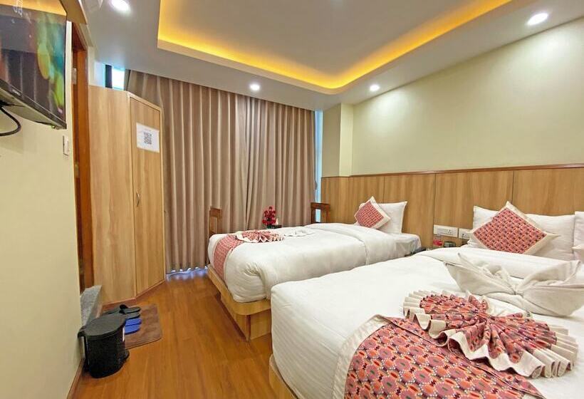 فندق Lumbini Airport