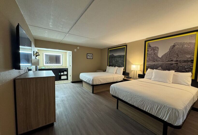 Отель Super 8 By Wyndham Corpus Christi Airport