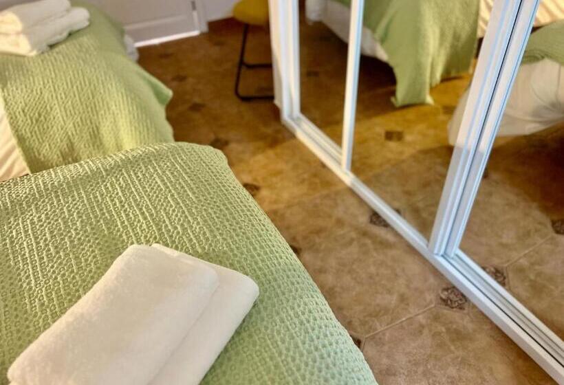 بنسيون Balnea Baiona