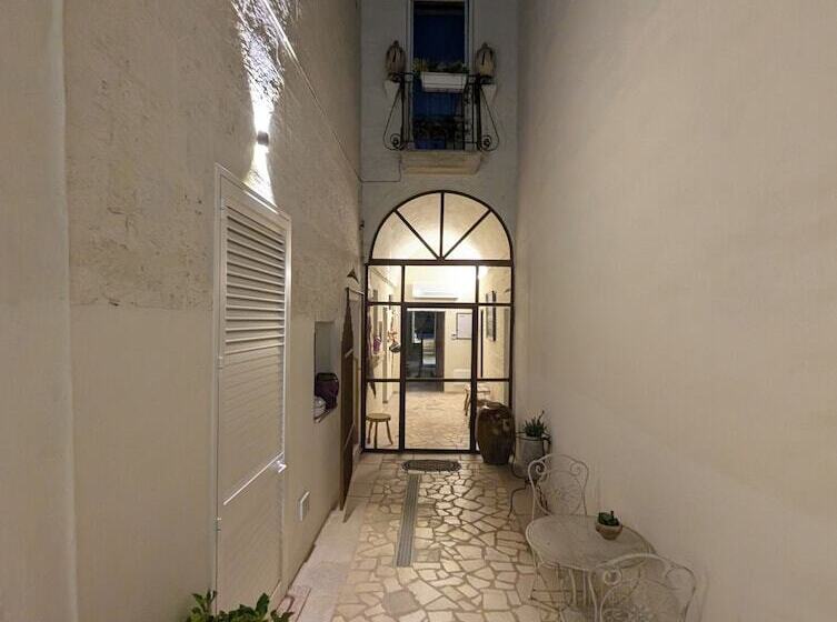 Bed and Breakfast The Art Of Leo