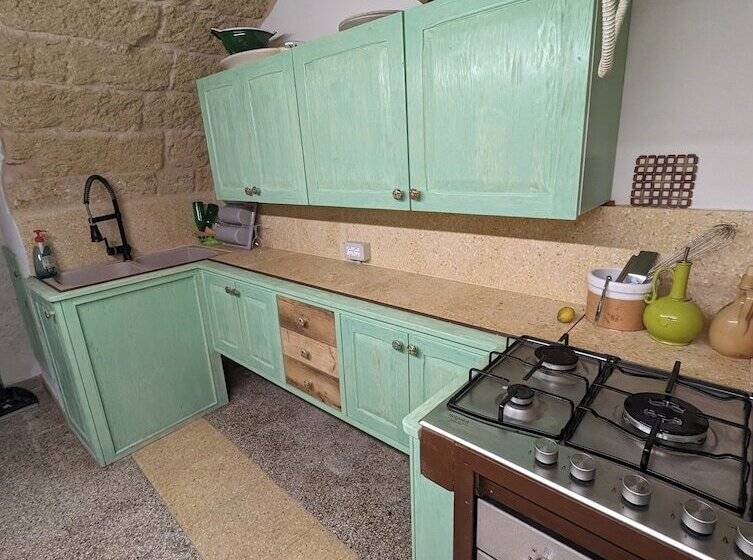 Bed and Breakfast The Art Of Leo