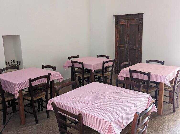 Bed and Breakfast The Art Of Leo